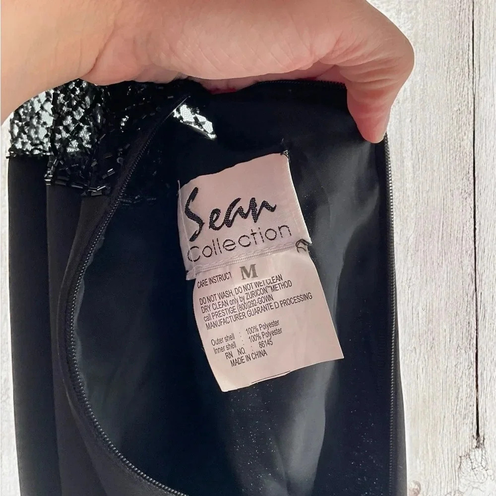 Sean Collection Black Full-Length Formal Dress - Size Medium (C6) - Picture 3 of 11